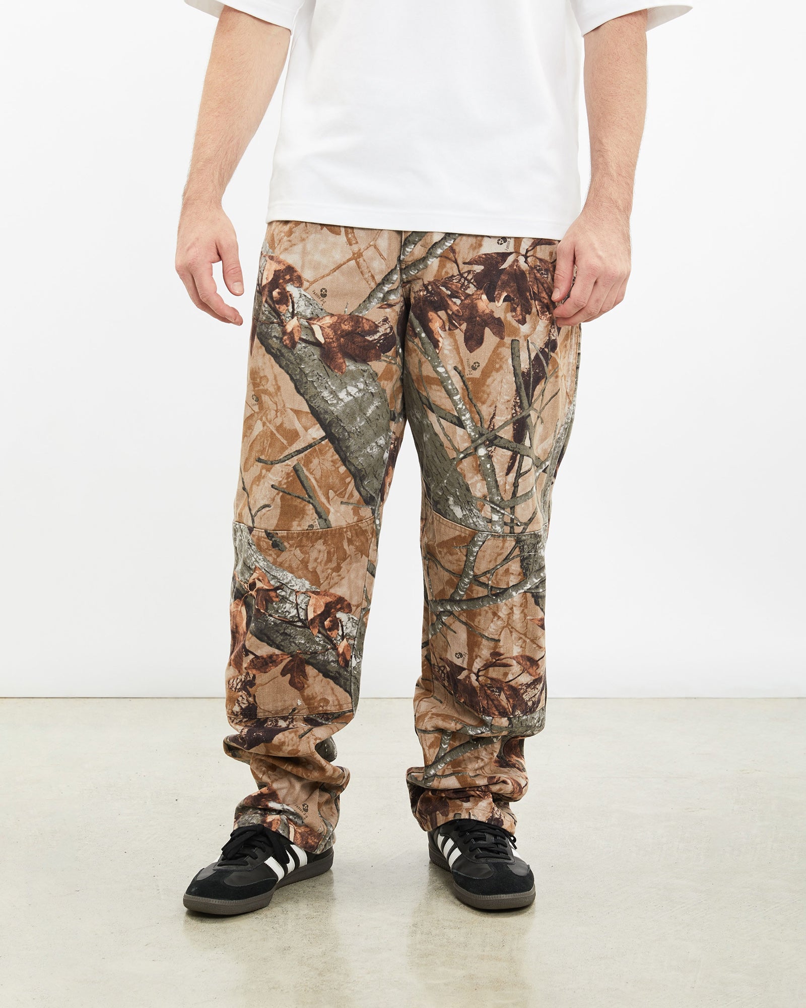 Realtree camo pants and jackets selling