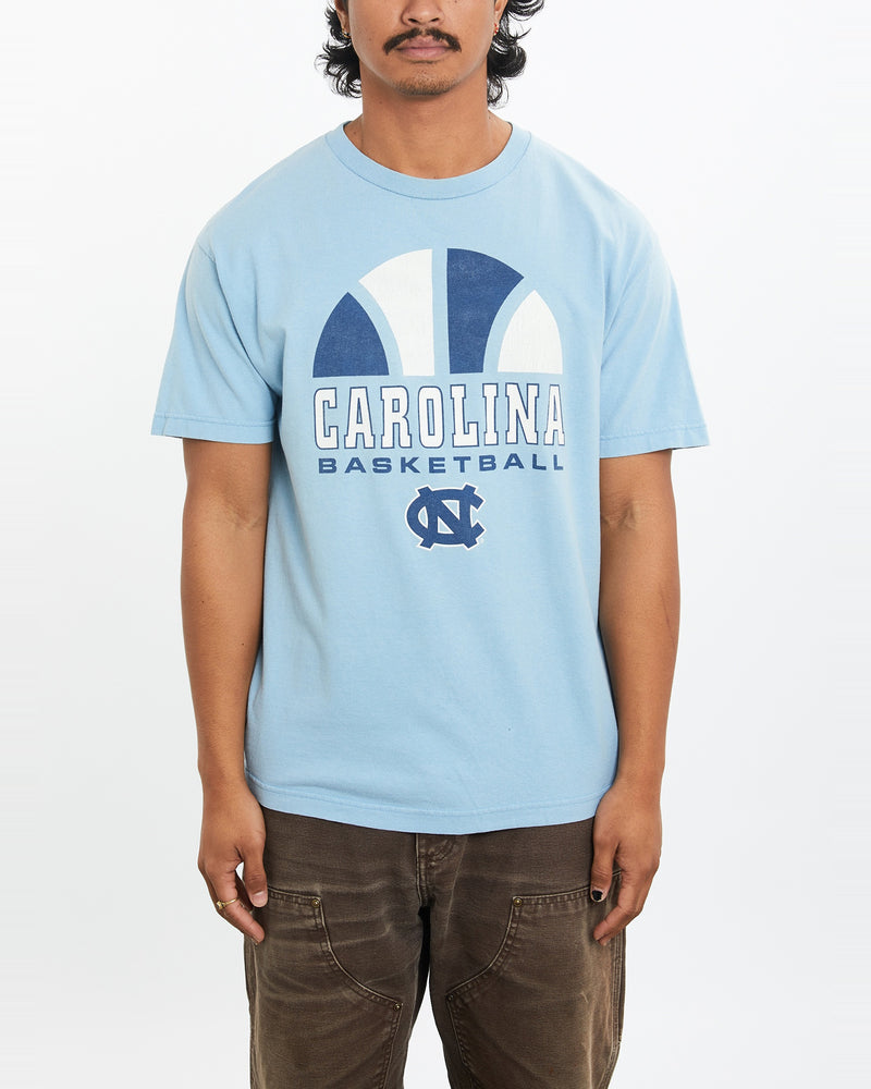 Vintage 90s NCAA North Carolina Basketball Tee <br>L