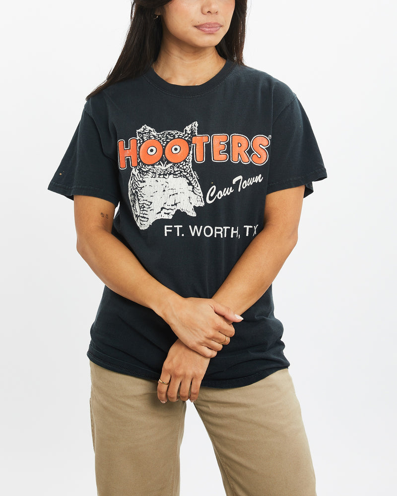 Vintage Hooters Tee <br>XS