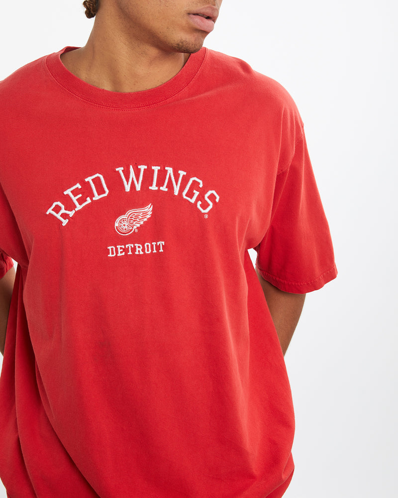 Vintage NHL Detroit Red Wings Tee <br>XL , The Real Deal , newtown, sydney, australia, thrift store, opshop, preloved, secondhand, sustainable, retro, antique, 70s, 80s, 90s, 2000s, 00s, fashion, clothing, streetwear, trendy, garment, style, boutique, store, shop, archive, sale, cheap, best, top