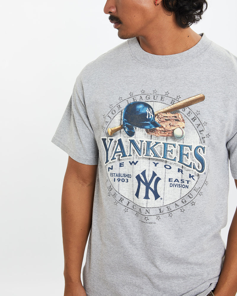 Vintage MLB New York Yankees Tee <br>M , The Real Deal , newtown, sydney, australia, thrift store, opshop, preloved, secondhand, sustainable, retro, antique, 70s, 80s, 90s, 2000s, 00s, fashion, clothing, streetwear, trendy, garment, style, boutique, store, shop, archive, sale, cheap, best, top