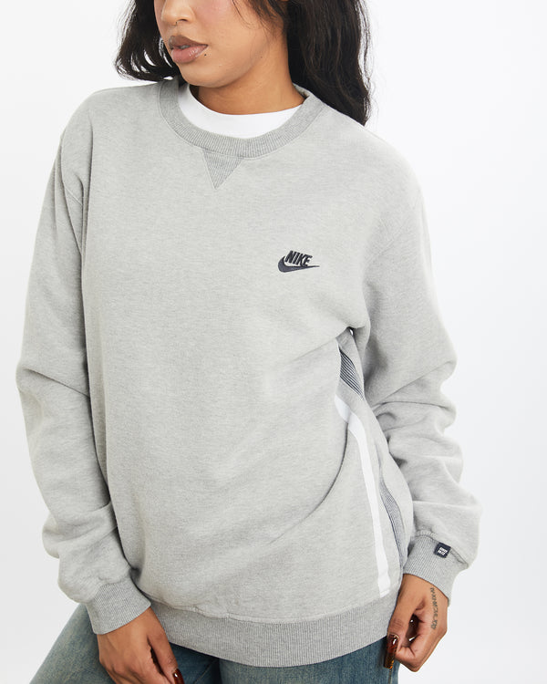 Vintage Nike Sweatshirt <br>S , The Real Deal , newtown, sydney, australia, thrift store, opshop, preloved, secondhand, sustainable, retro, antique, 70s, 80s, 90s, 2000s, 00s, fashion, clothing, streetwear, trendy, garment, style, boutique, store, shop, archive, sale, cheap, best, top