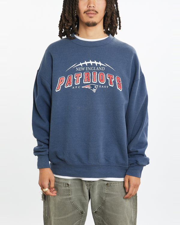 Vintage NFL New England Patriots Sweatshirt <br>L , The Real Deal , newtown, sydney, australia, thrift store, opshop, preloved, secondhand, sustainable, retro, antique, 70s, 80s, 90s, 2000s, 00s, fashion, clothing, streetwear, trendy, garment, style, boutique, store, shop, archive, sale, cheap, best, top