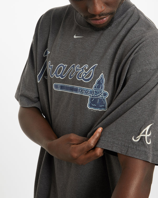 Vintage Nike MLB Atlanta Braves Tee <br>L