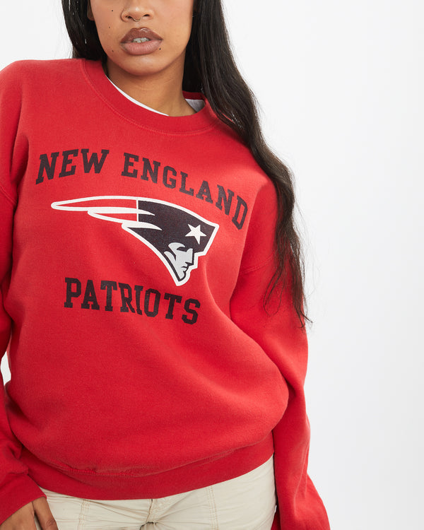 Vintage NFL New England Patriots Sweatshirt <br>S , The Real Deal , newtown, sydney, australia, thrift store, opshop, preloved, secondhand, sustainable, retro, antique, 70s, 80s, 90s, 2000s, 00s, fashion, clothing, streetwear, trendy, garment, style, boutique, store, shop, archive, sale, cheap, best, top