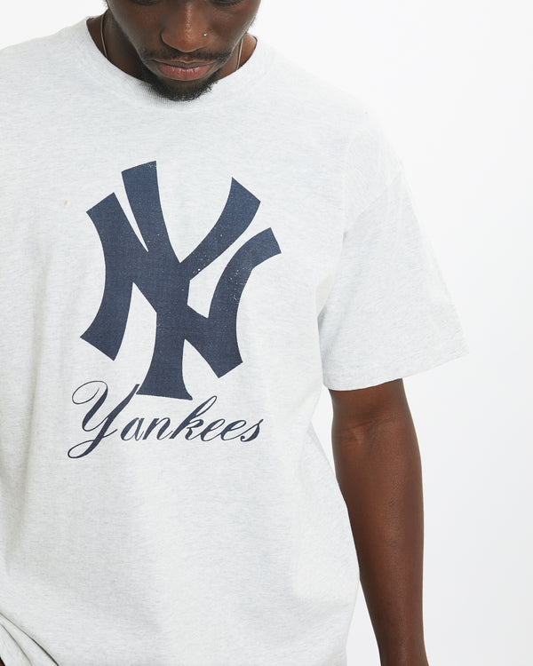 Vintage 90s MLB New York Yankees Tee <br>L , The Real Deal , newtown, sydney, australia, thrift store, opshop, preloved, secondhand, sustainable, retro, antique, 70s, 80s, 90s, 2000s, 00s, fashion, clothing, streetwear, trendy, garment, style, boutique, store, shop, archive, sale, cheap, best, top