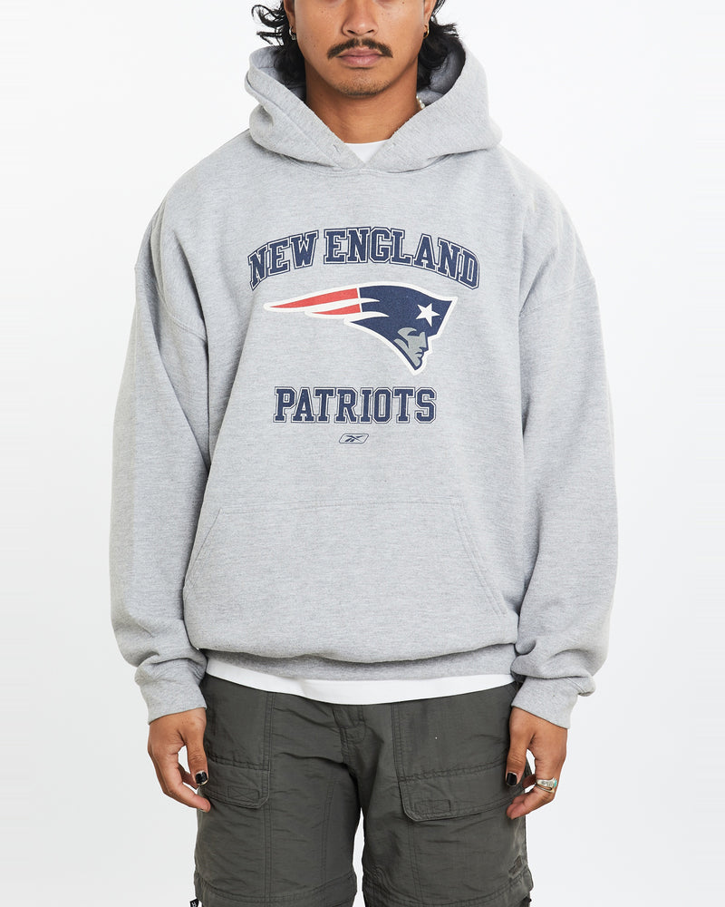 Vintage Reebok NFL New England Patriots Hooded Sweatshirt <br>L