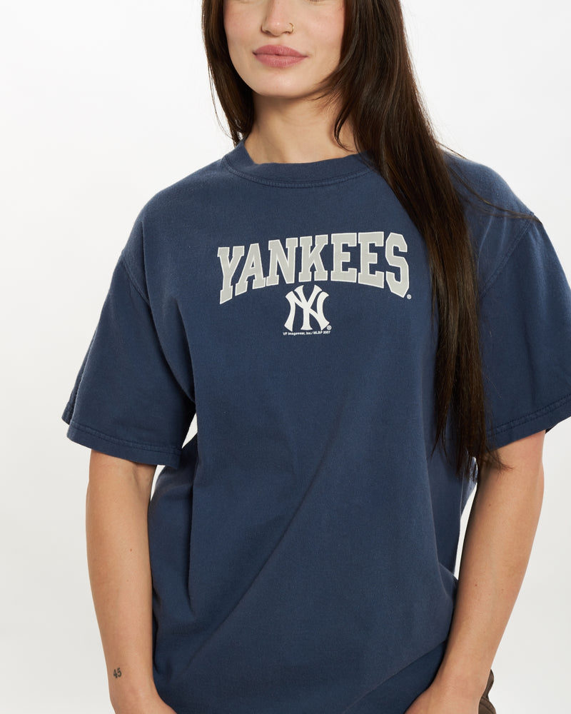 Vintage MLB New York Yankees Tee <br>S , The Real Deal , newtown, sydney, australia, thrift store, opshop, preloved, secondhand, sustainable, retro, antique, 70s, 80s, 90s, 2000s, 00s, fashion, clothing, streetwear, trendy, garment, style, boutique, store, shop, archive, sale, cheap, best, top