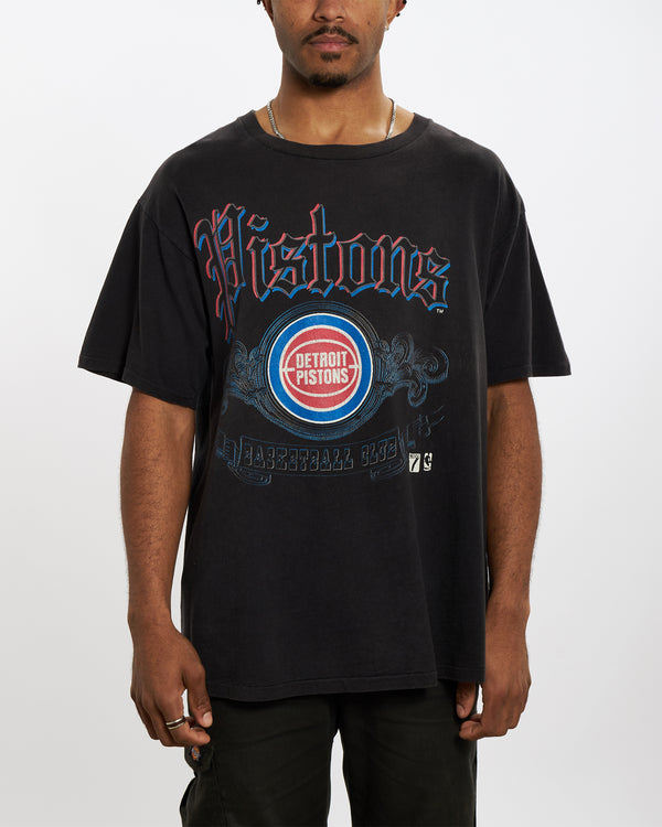 Vintage 90s Detroit Pistons Tee <br>L