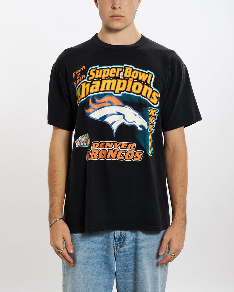 Vintage 1999 Denver Broncos Tee <br>L