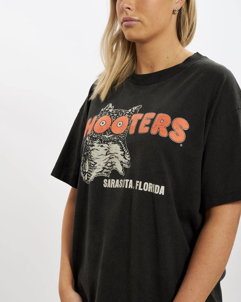 Vintage 80s Hooters 'Sarasota, Florida' Tee <br>M , The Real Deal , newtown, sydney, australia, thrift store, opshop, preloved, secondhand, sustainable, retro, antique, 70s, 80s, 90s, 2000s, 00s, fashion, clothing, streetwear, trendy, garment, style, boutique, store, shop, archive, sale, cheap, best, top