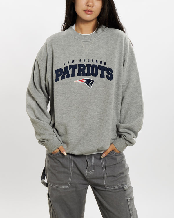 Vintage NFL New England Patriots Sweatshirt <br>M , The Real Deal , newtown, sydney, australia, thrift store, opshop, preloved, secondhand, sustainable, retro, antique, 70s, 80s, 90s, 2000s, 00s, fashion, clothing, streetwear, trendy, garment, style, boutique, store, shop, archive, sale, cheap, best, top