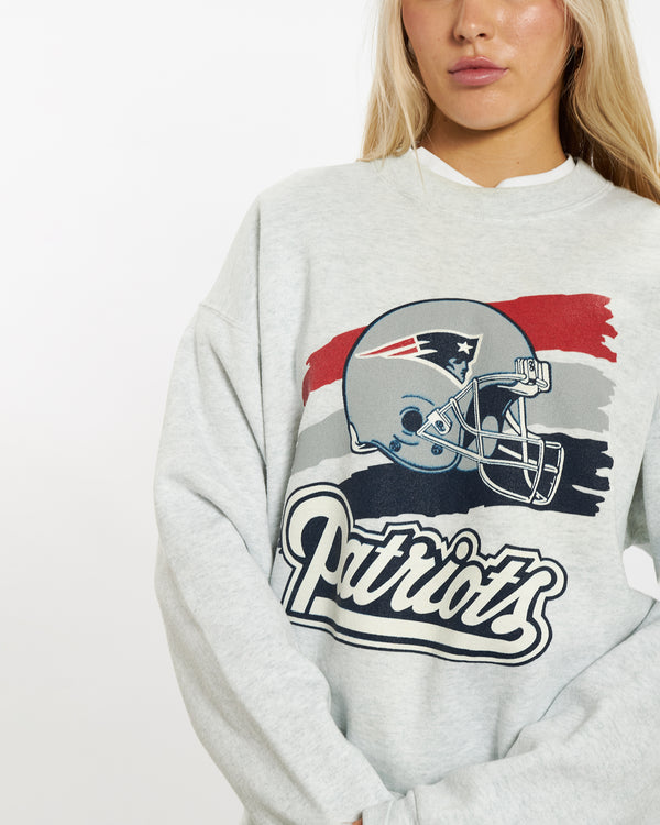 Vintage 90s NFL New England Patriots Sweatshirt <br>M , The Real Deal , newtown, sydney, australia, thrift store, opshop, preloved, secondhand, sustainable, retro, antique, 70s, 80s, 90s, 2000s, 00s, fashion, clothing, streetwear, trendy, garment, style, boutique, store, shop, archive, sale, cheap, best, top