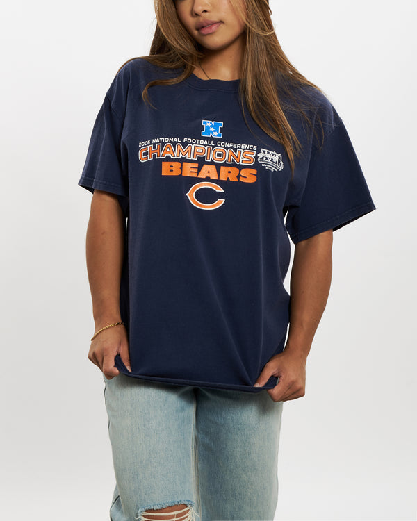 Vintage NFL Chicago Bears Tee <br>XS , The Real Deal , newtown, sydney, australia, thrift store, opshop, preloved, secondhand, sustainable, retro, antique, 70s, 80s, 90s, 2000s, 00s, fashion, clothing, streetwear, trendy, garment, style, boutique, store, shop, archive, sale, cheap, best, top