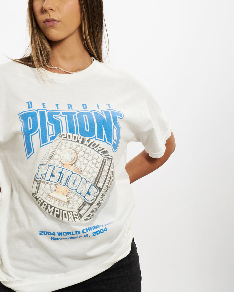 Vintage MLB Detroit Pistons Tee <br>S , The Real Deal , newtown, sydney, australia, thrift store, opshop, preloved, secondhand, sustainable, retro, antique, 70s, 80s, 90s, 2000s, 00s, fashion, clothing, streetwear, trendy, garment, style, boutique, store, shop, archive, sale, cheap, best, top