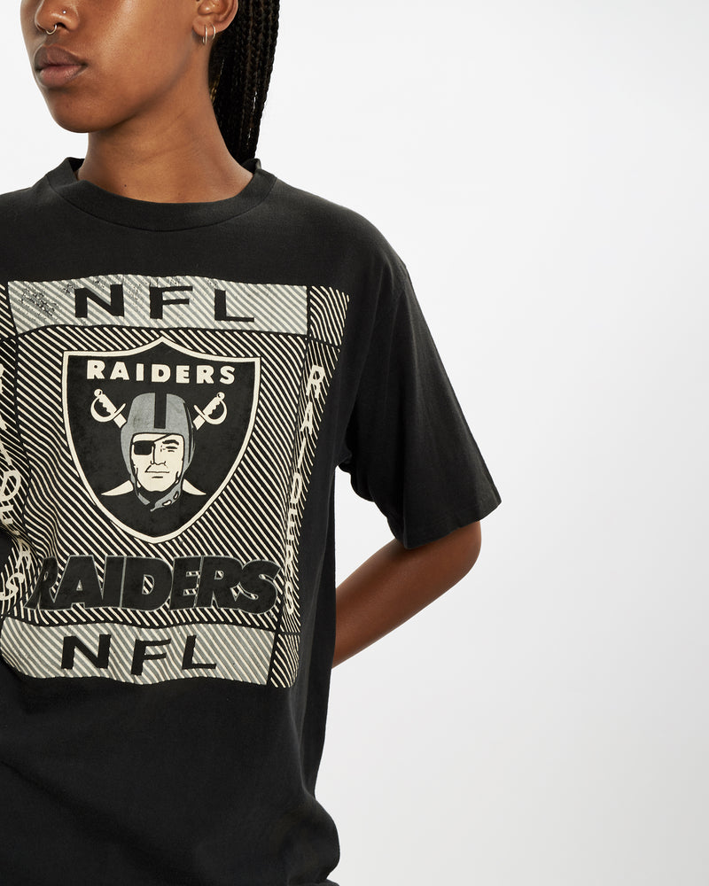 Vintage 90s NFL Los Angeles Raiders Tee <br>M