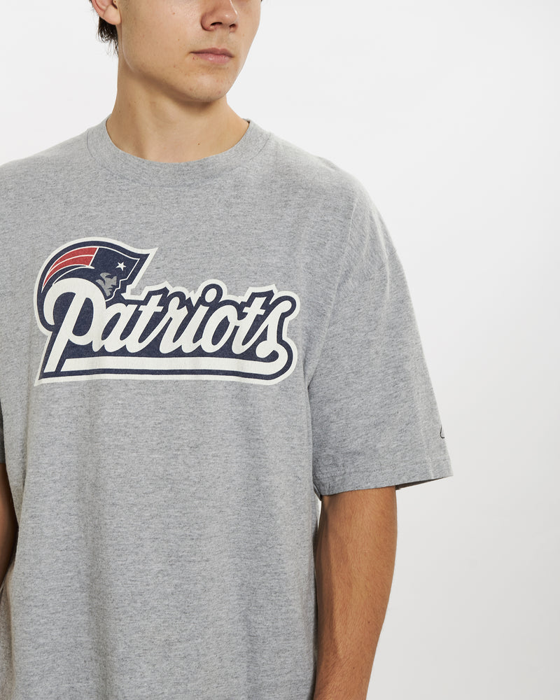 Vintage NFL New England Patriots Tee <br>L , The Real Deal , newtown, sydney, australia, thrift store, opshop, preloved, secondhand, sustainable, retro, antique, 70s, 80s, 90s, 2000s, 00s, fashion, clothing, streetwear, trendy, garment, style, boutique, store, shop, archive, sale, cheap, best, top