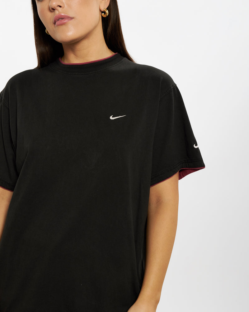 Vintage 90s Nike Mini Swoosh Tee <br>S , The Real Deal , newtown, sydney, australia, thrift store, opshop, preloved, secondhand, sustainable, retro, antique, 70s, 80s, 90s, 2000s, 00s, fashion, clothing, streetwear, trendy, garment, style, boutique, store, shop, archive, sale, cheap, best, top