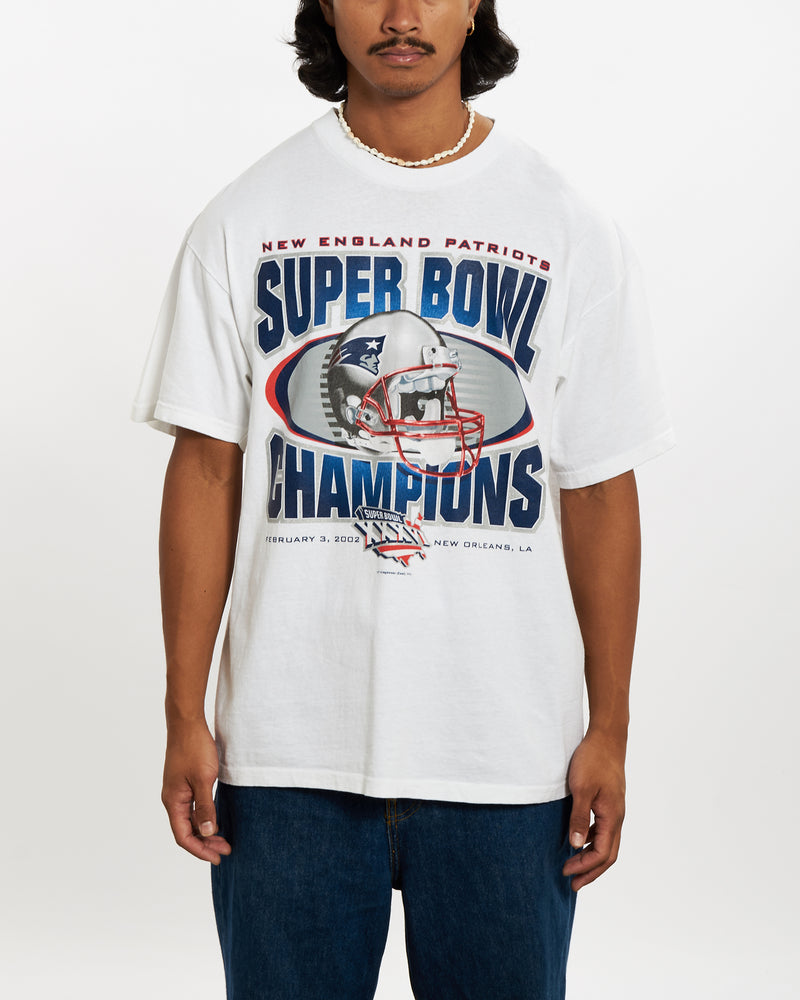 Vintage NFL New England Patriots 'Super Bowl' Tee <br>L , The Real Deal , newtown, sydney, australia, thrift store, opshop, preloved, secondhand, sustainable, retro, antique, 70s, 80s, 90s, 2000s, 00s, fashion, clothing, streetwear, trendy, garment, style, boutique, store, shop, archive, sale, cheap, best, top