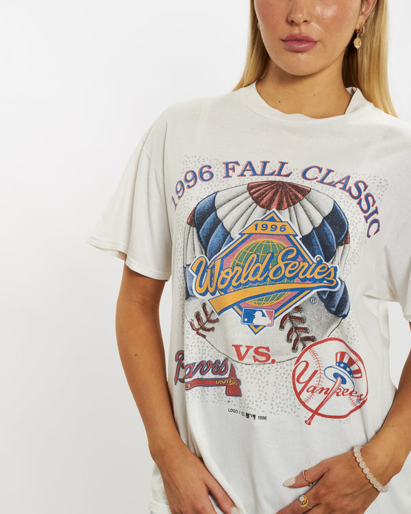 Vintage 1996 MLB Braves v Yankees Tee <br>M