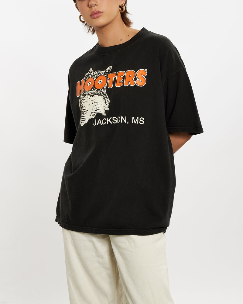 Vintage 90s Hooters Tee <br>L , The Real Deal , newtown, sydney, australia, thrift store, opshop, preloved, secondhand, sustainable, retro, antique, 70s, 80s, 90s, 2000s, 00s, fashion, clothing, streetwear, trendy, garment, style, boutique, store, shop, archive, sale, cheap, best, top