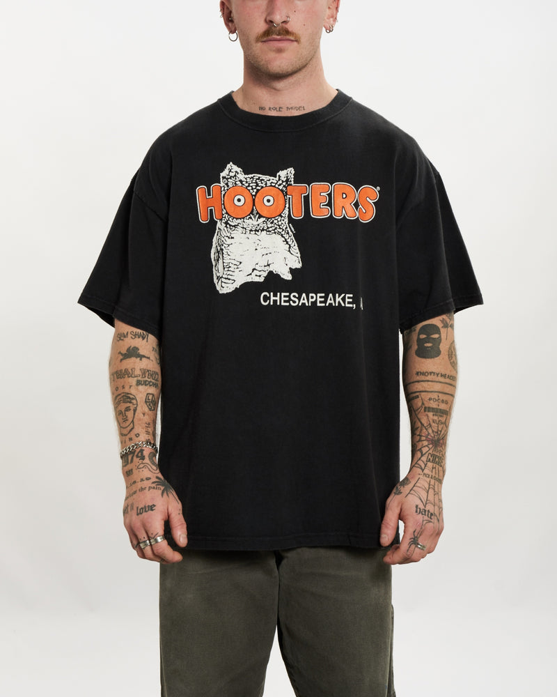 Vintage 90s Hooters Tee <br>L