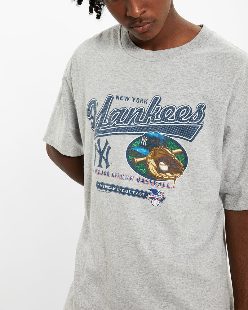 Vintage MLB New York Yankees Tee <br>L