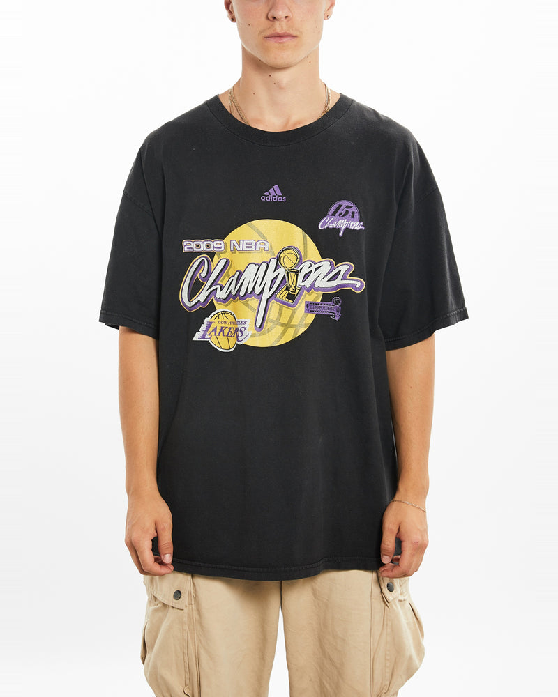 Vintage Adidas NBA Los Angeles Lakers Tee <br>L